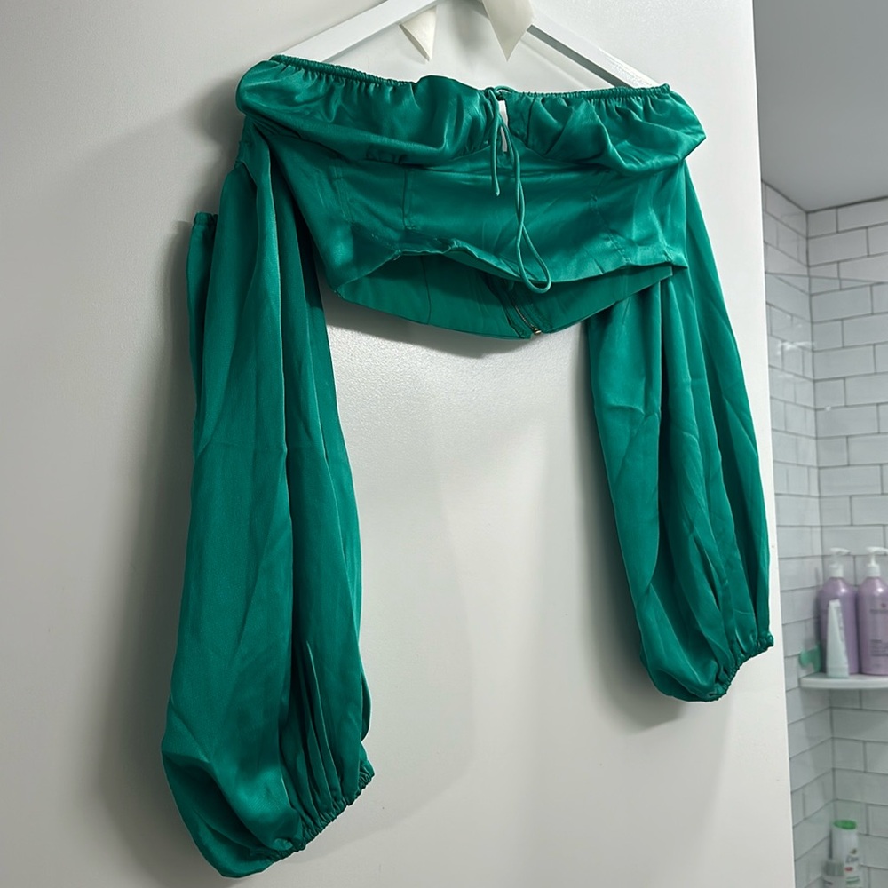 sabo crop satin top